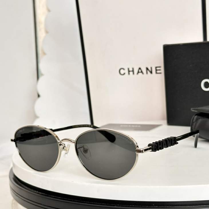 Picture of Chanel Sunglasses _SKUfw76719924fw